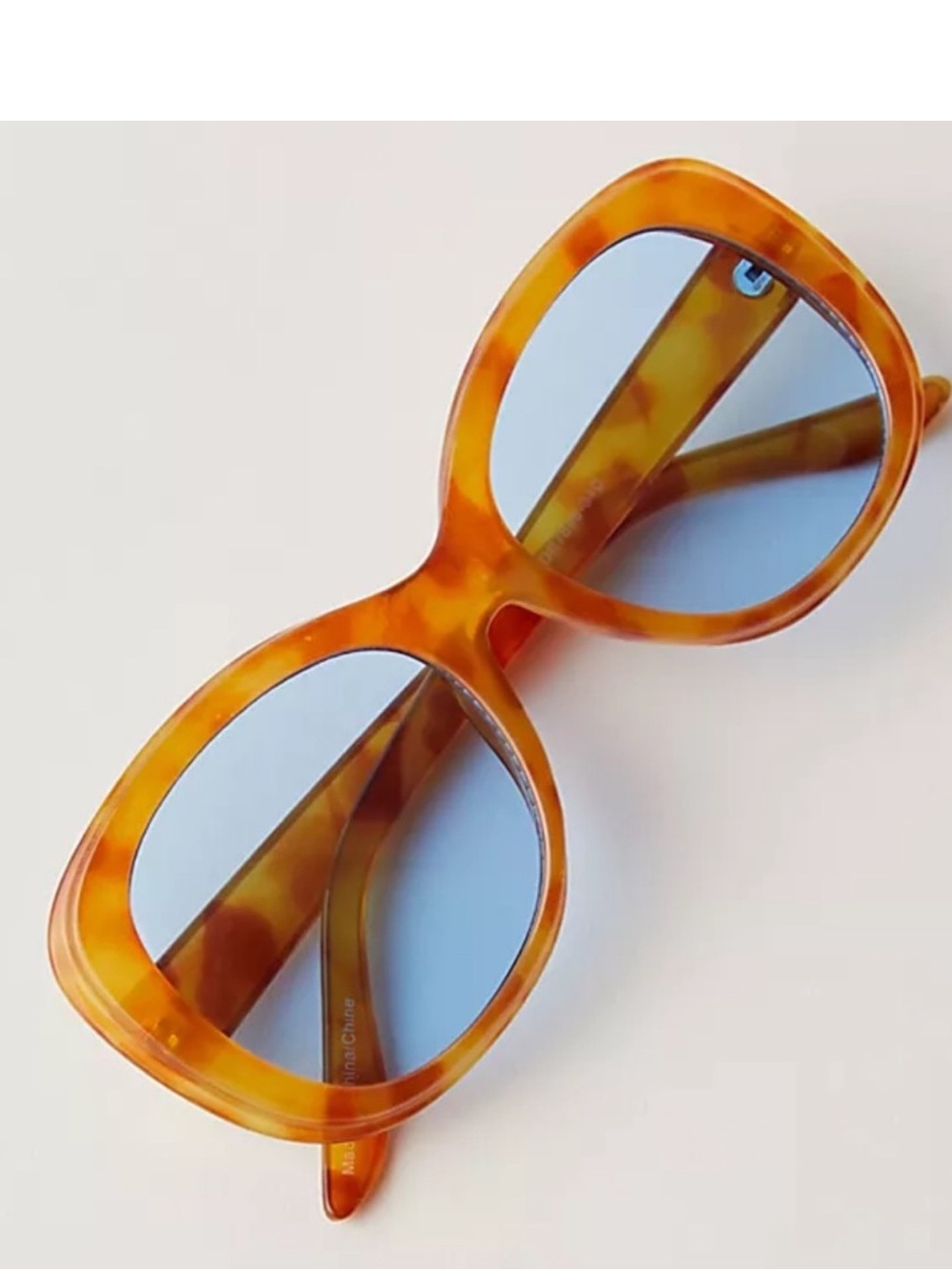 Free People Hunter Oversized Round Sunglasses blue lenses - Picture 4 of 5